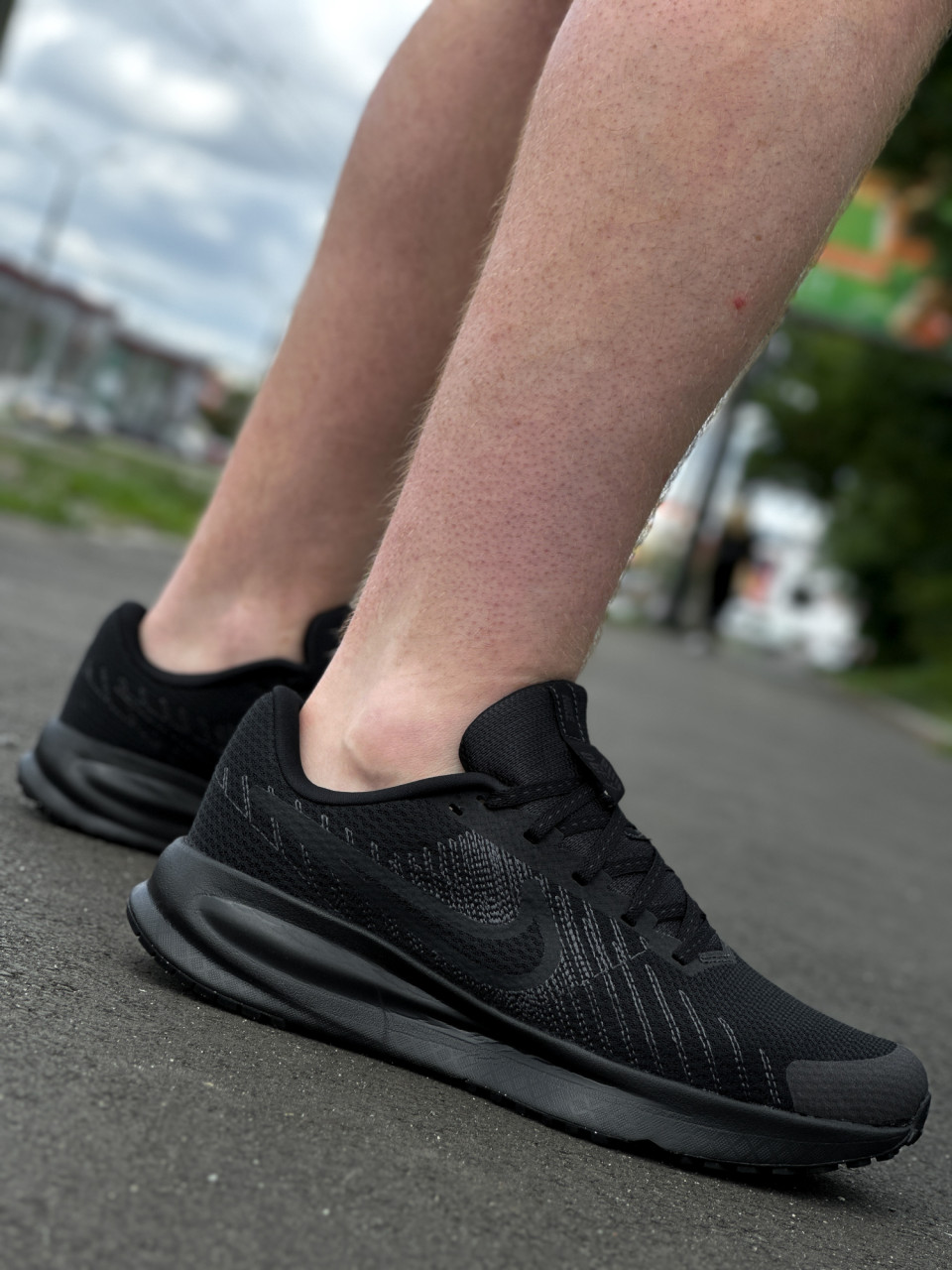КРОСІВКИ NIKE RUN DEFY