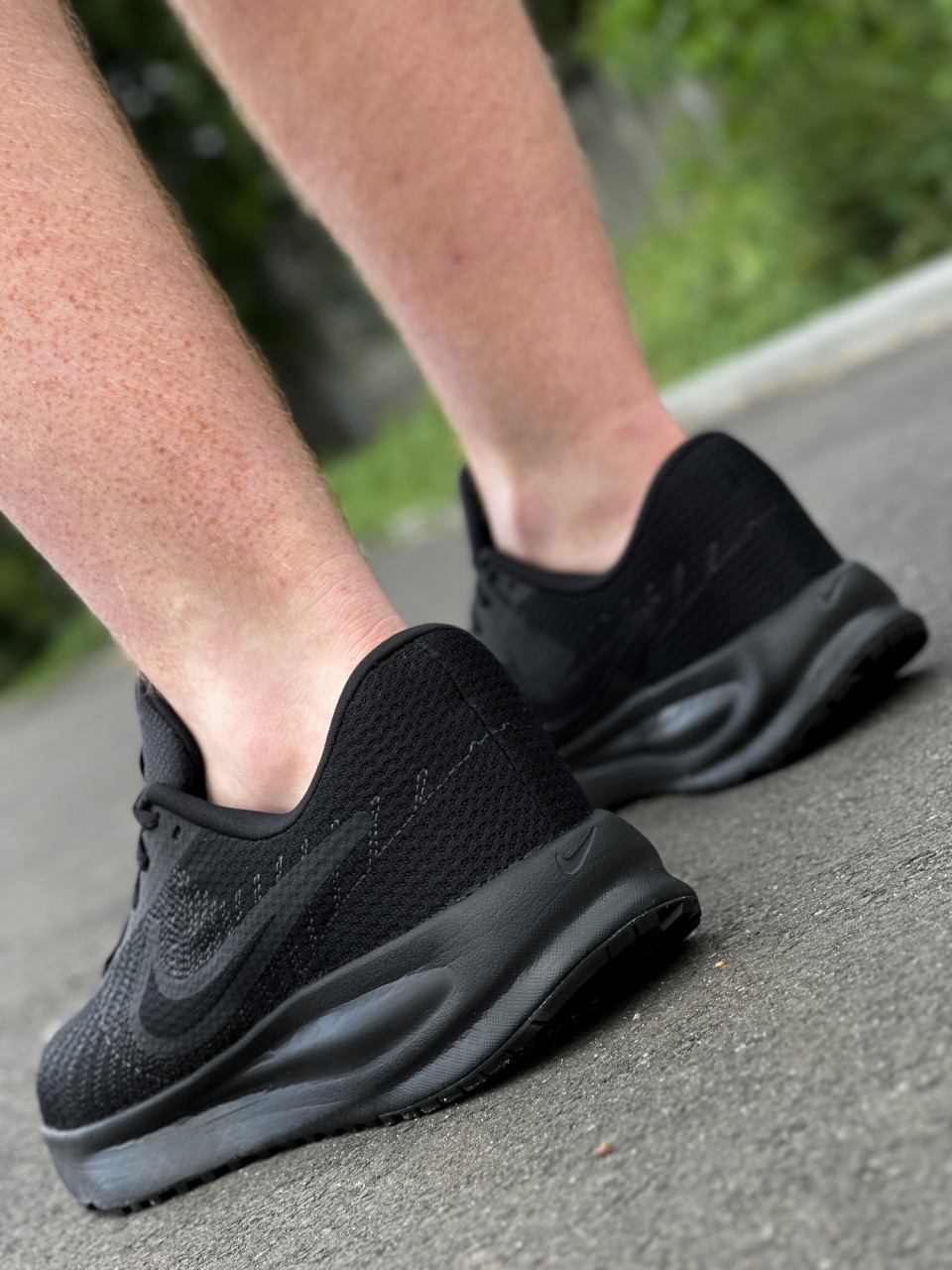 КРОСІВКИ NIKE RUN DEFY