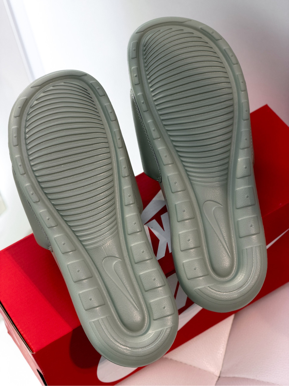 КАПЦІ NIKE VICTORI ONE SLIDE
