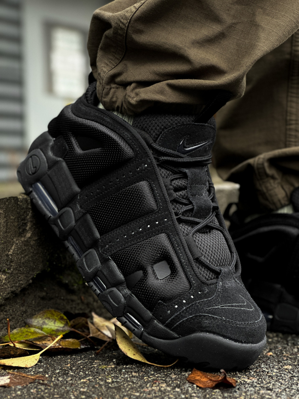 КРОСІВКИ AIR MORE UPTEMPO LOW