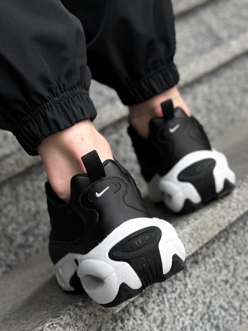 КРОСІВКИ W NIKE AIR MAX PORTAL