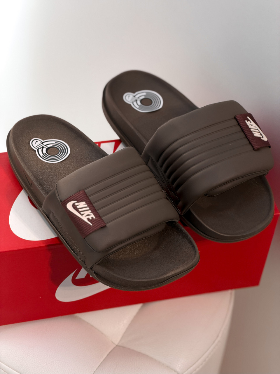 КАПЦІ NIKE OFFCOURT ADJUST SLIDE