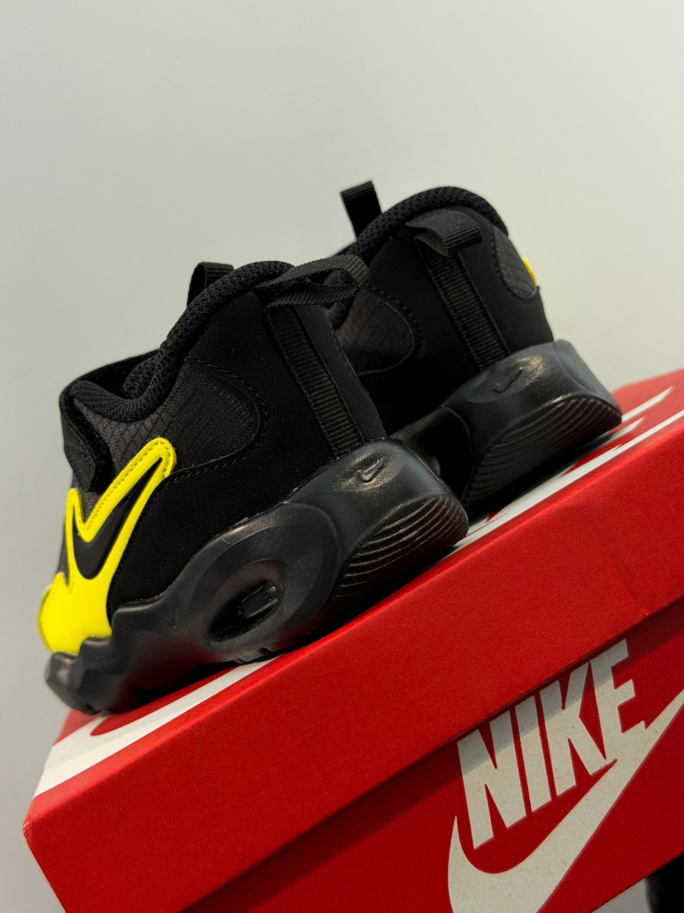 КРОСІВКИ NIKE AIR MAX NOVA (TD)