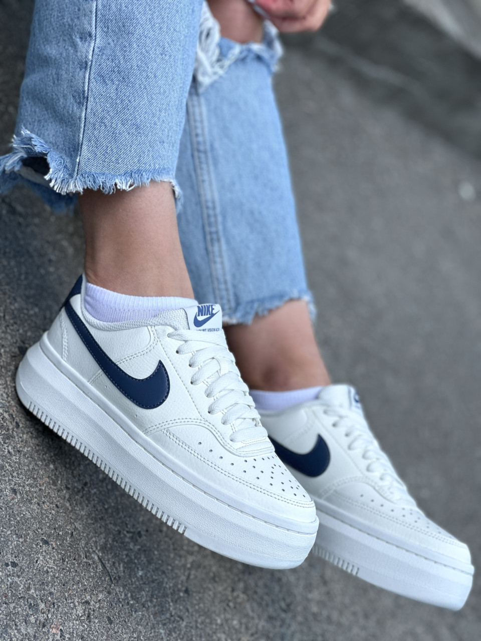 КРОСІВКИ W NIKE COURT VISION ALTA LTR