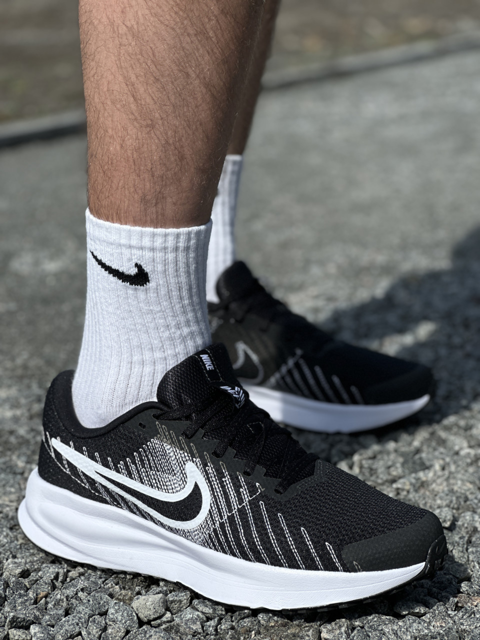 КРОСІВКИ NIKE RUN DEFY
