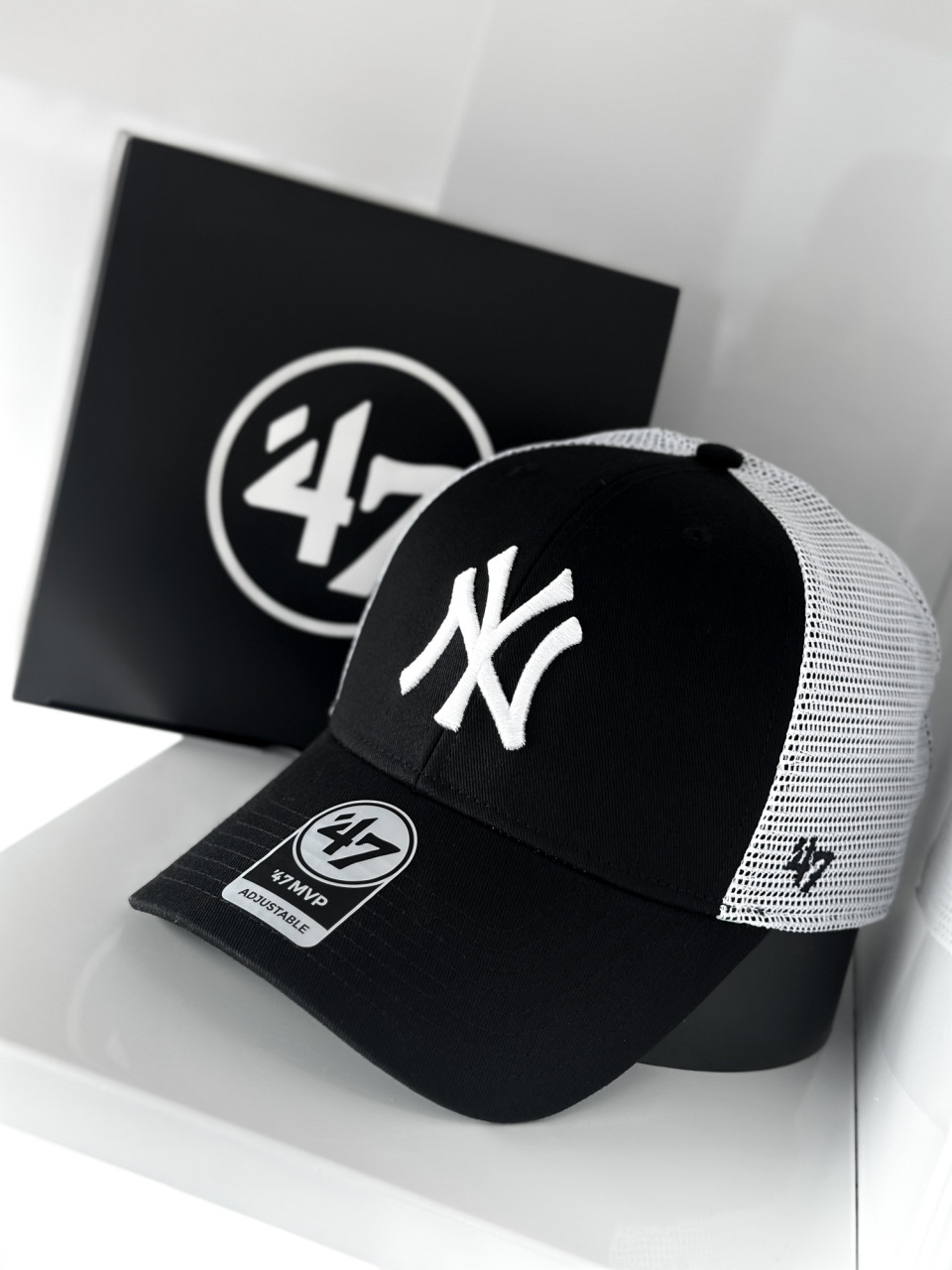КЕПКА (ТРАКЕР) NEW YORK YANKEES