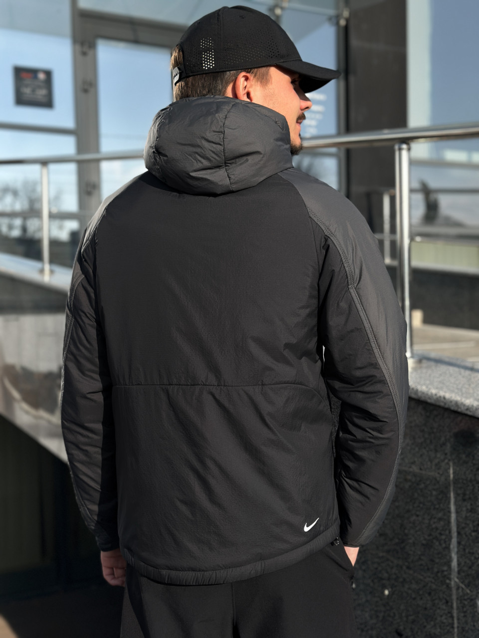 КУРТКА M NK THFIT PRIMALOFT TRAIL JKT