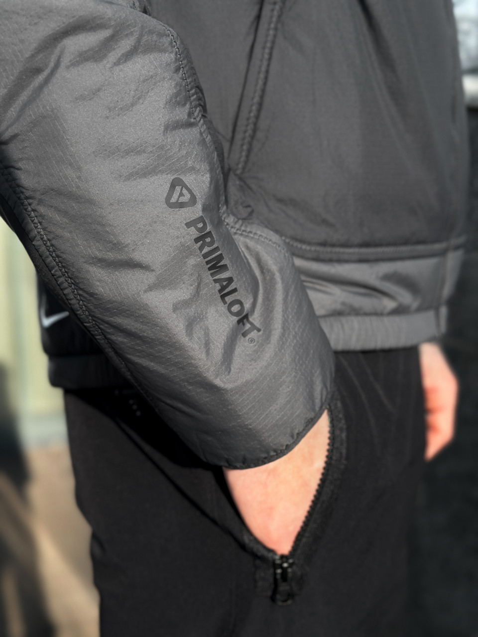 КУРТКА M NK THFIT PRIMALOFT TRAIL JKT