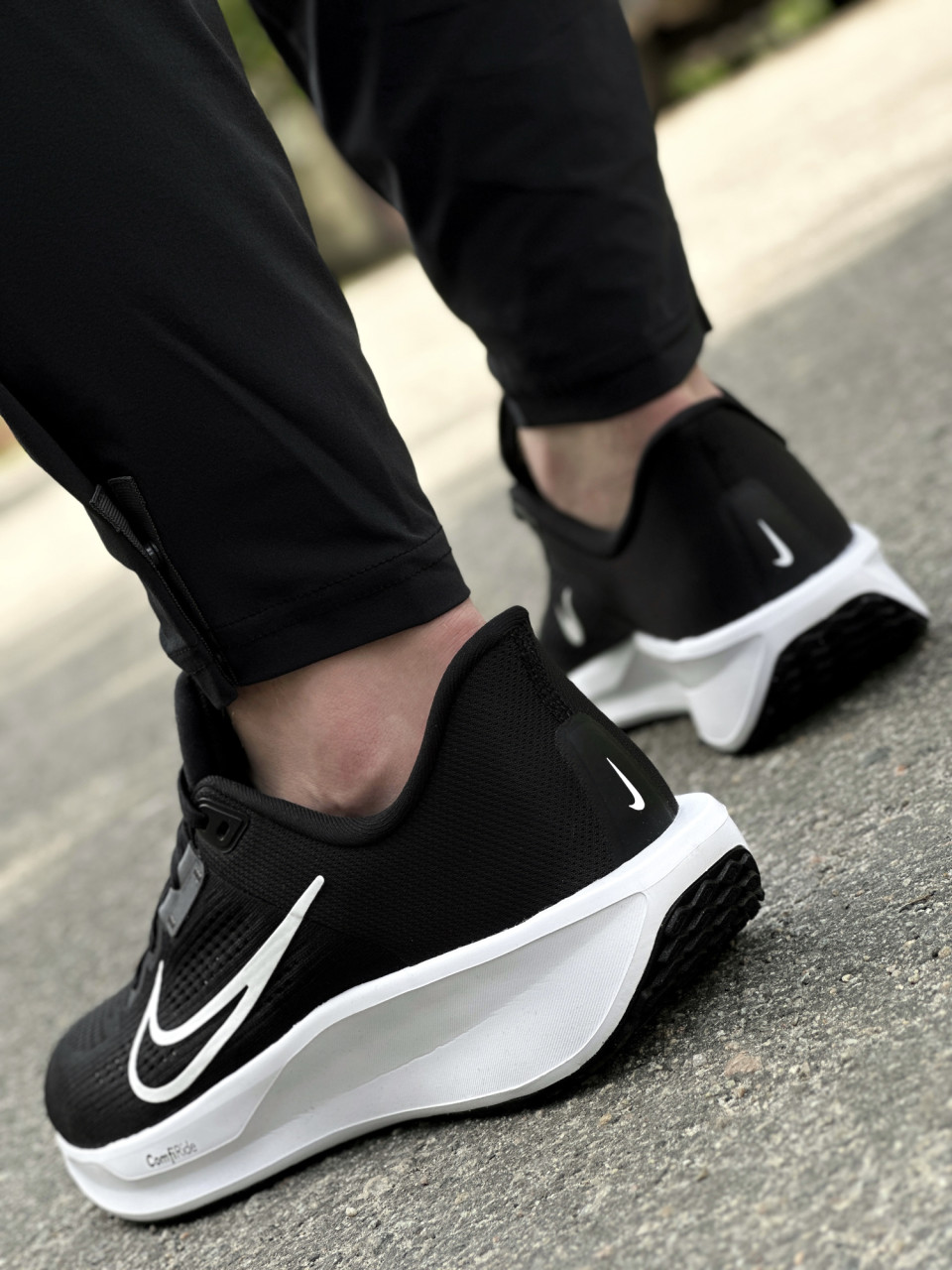 КРОСІВКИ NIKE QUEST 6