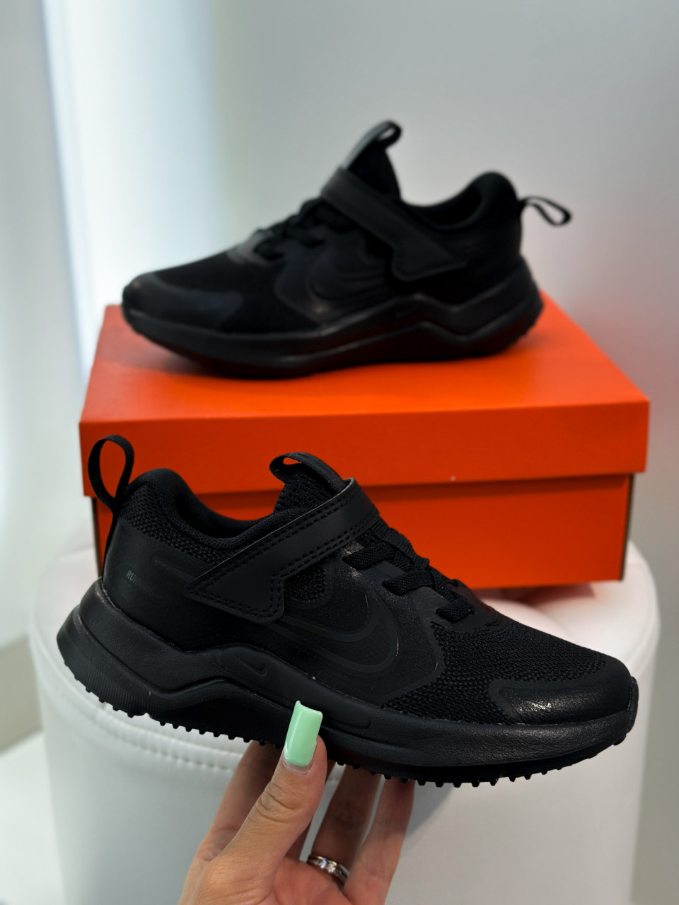 КРОСІВКИ NIKE COSMIC RUNNER (PSV)
