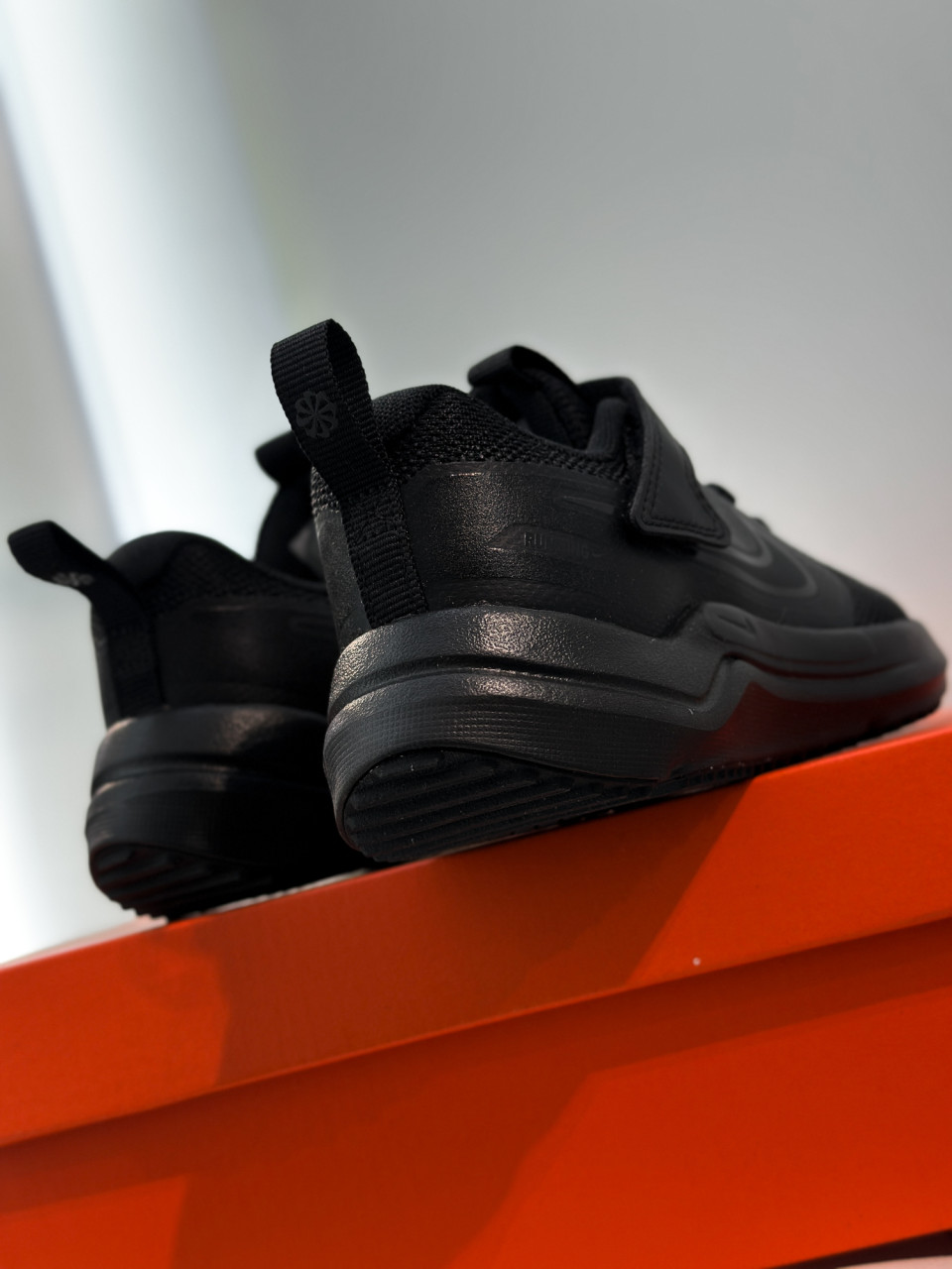 КРОСІВКИ NIKE COSMIC RUNNER (PSV)