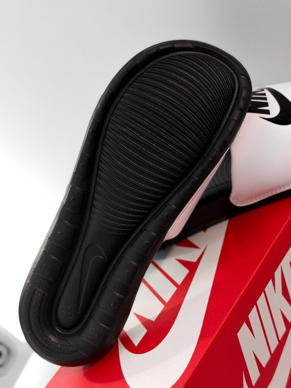 КАПЦІ Nike Victori One