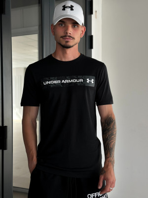 Футболка/UA CAMO CHEST STRIPE SS