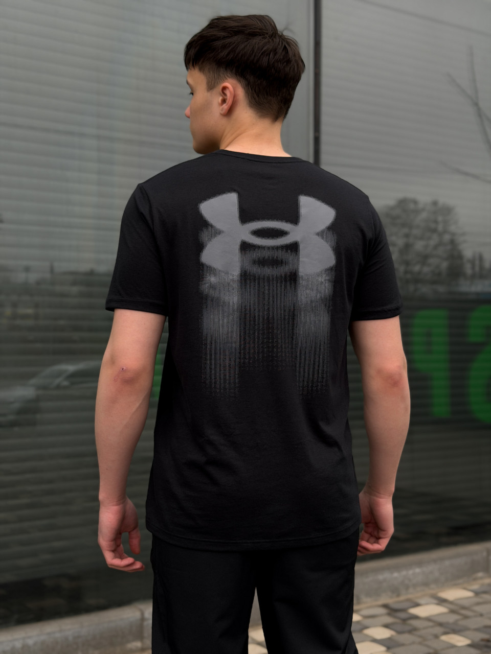 Футболка/UA M BLUR LOGO SS