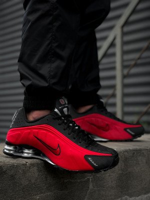 КРОСІВКИ NIKE SHOX R4
