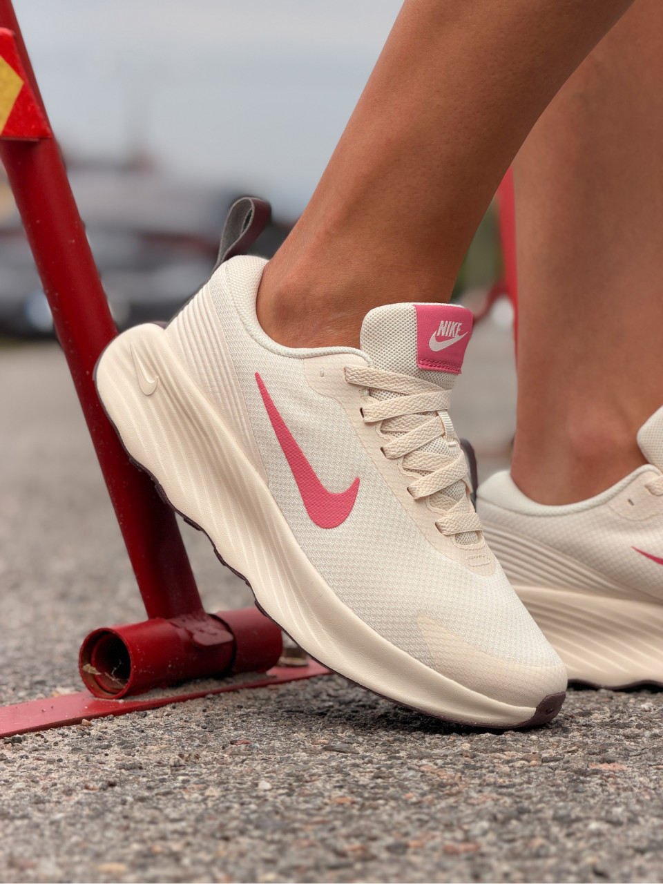 КРОСІВКИ W NIKE PROMINA