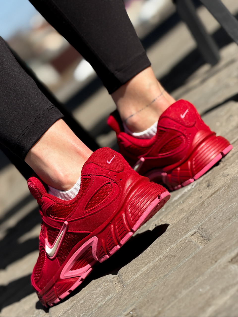 КРОСІВКИ W NIKE V5 RNR