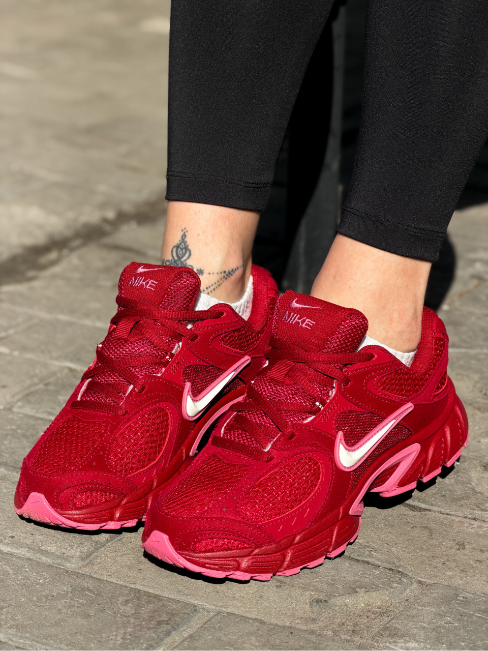 КРОСІВКИ W NIKE V5 RNR
