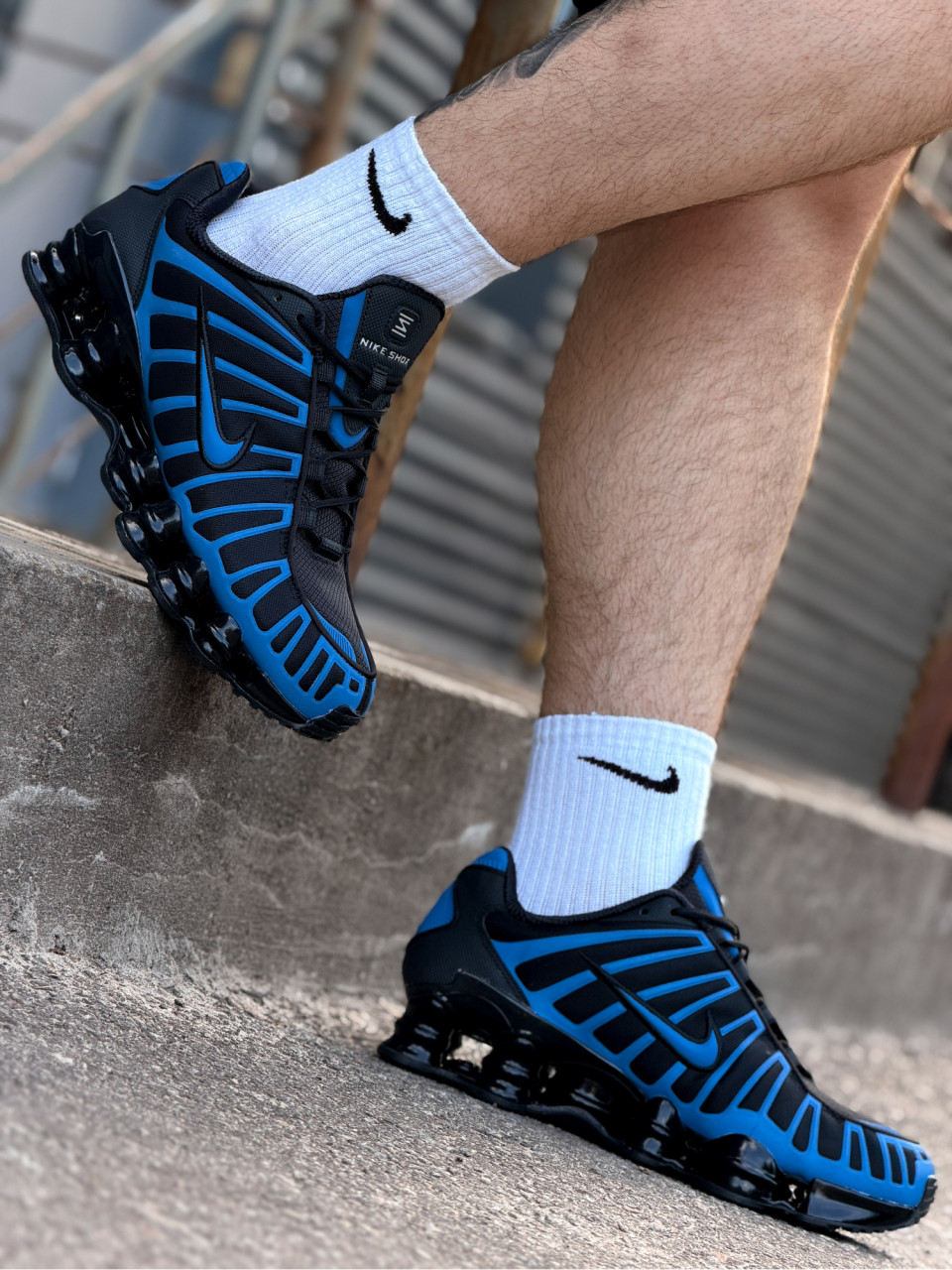 КРОСІВКИ NIKE SHOX TL