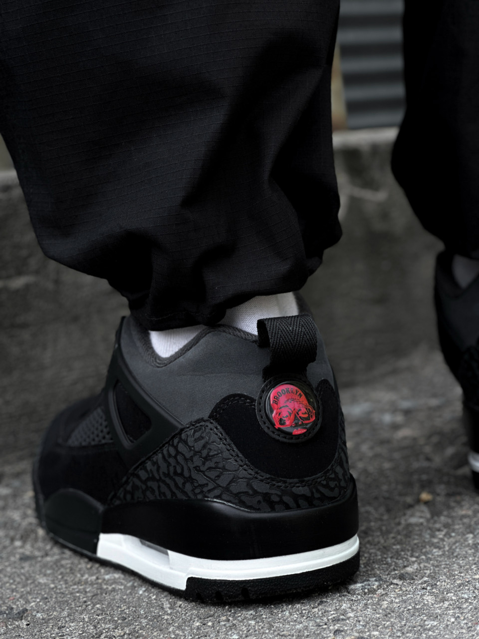 КРОСІВКИ JORDAN SPIZIKE LOW