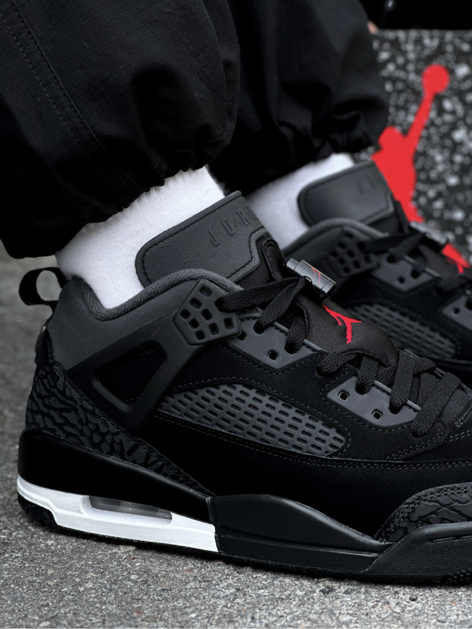 КРОСІВКИ JORDAN SPIZIKE LOW