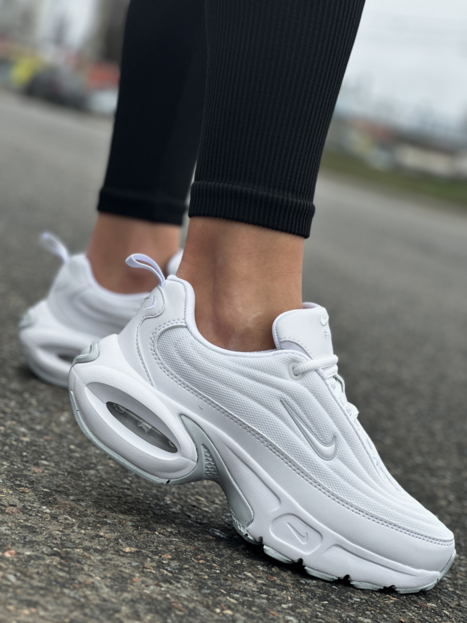 КРОСІВКИ W NIKE AIR MAX PORTAL