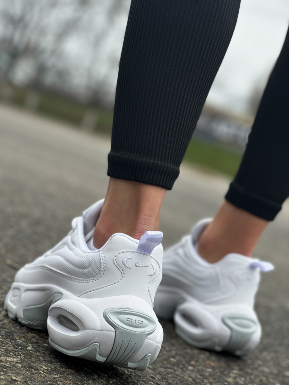 КРОСІВКИ W NIKE AIR MAX PORTAL