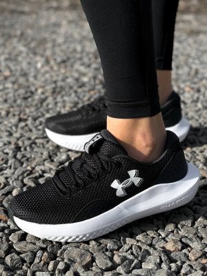 Кросівки/UA W Charged Surge 4