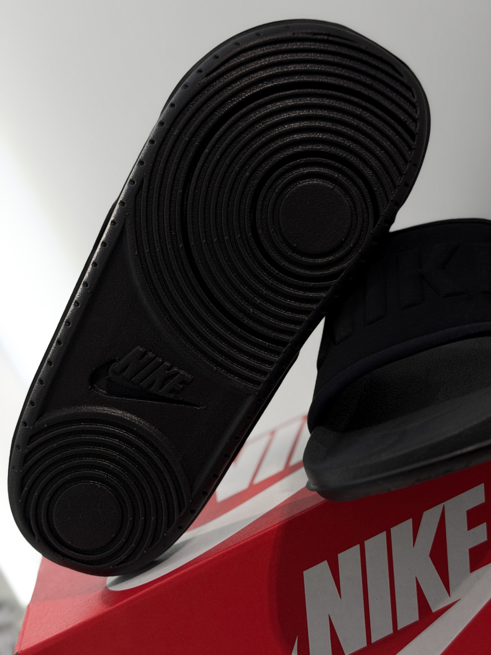 КАПЦІ NIKE OFFCOURT SLIDE