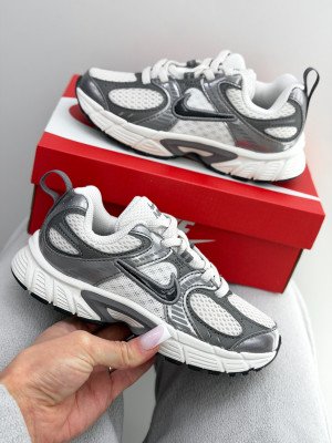 КРОСІВКИ NIKE V5 RNR E (PS)