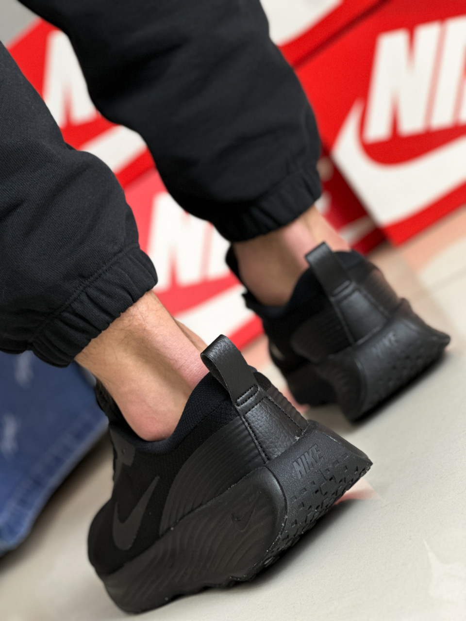 КРОСІВКИ M NIKE PROMINA