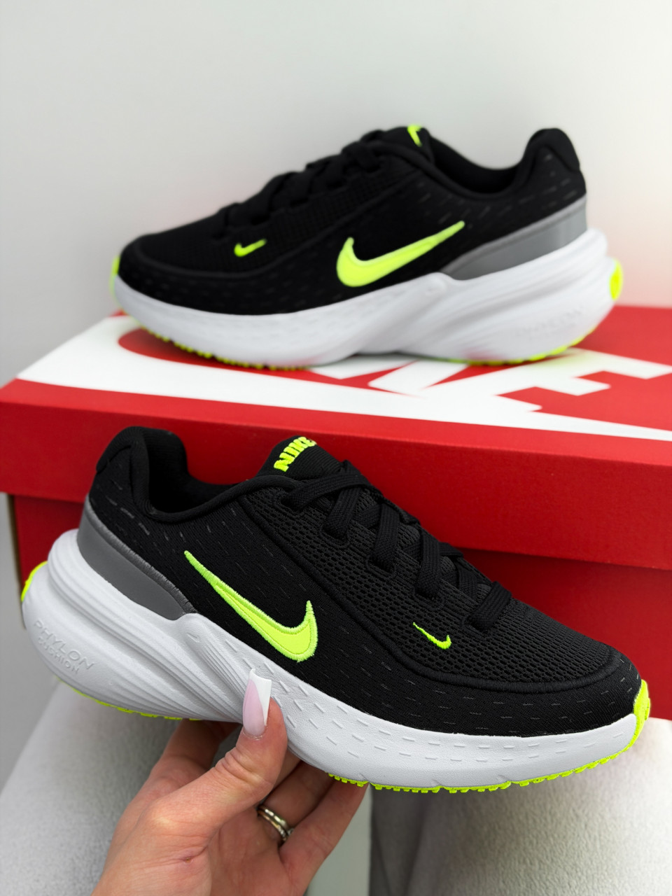 КРОСІВКИ NIKE UPLIFT SC (GS)
