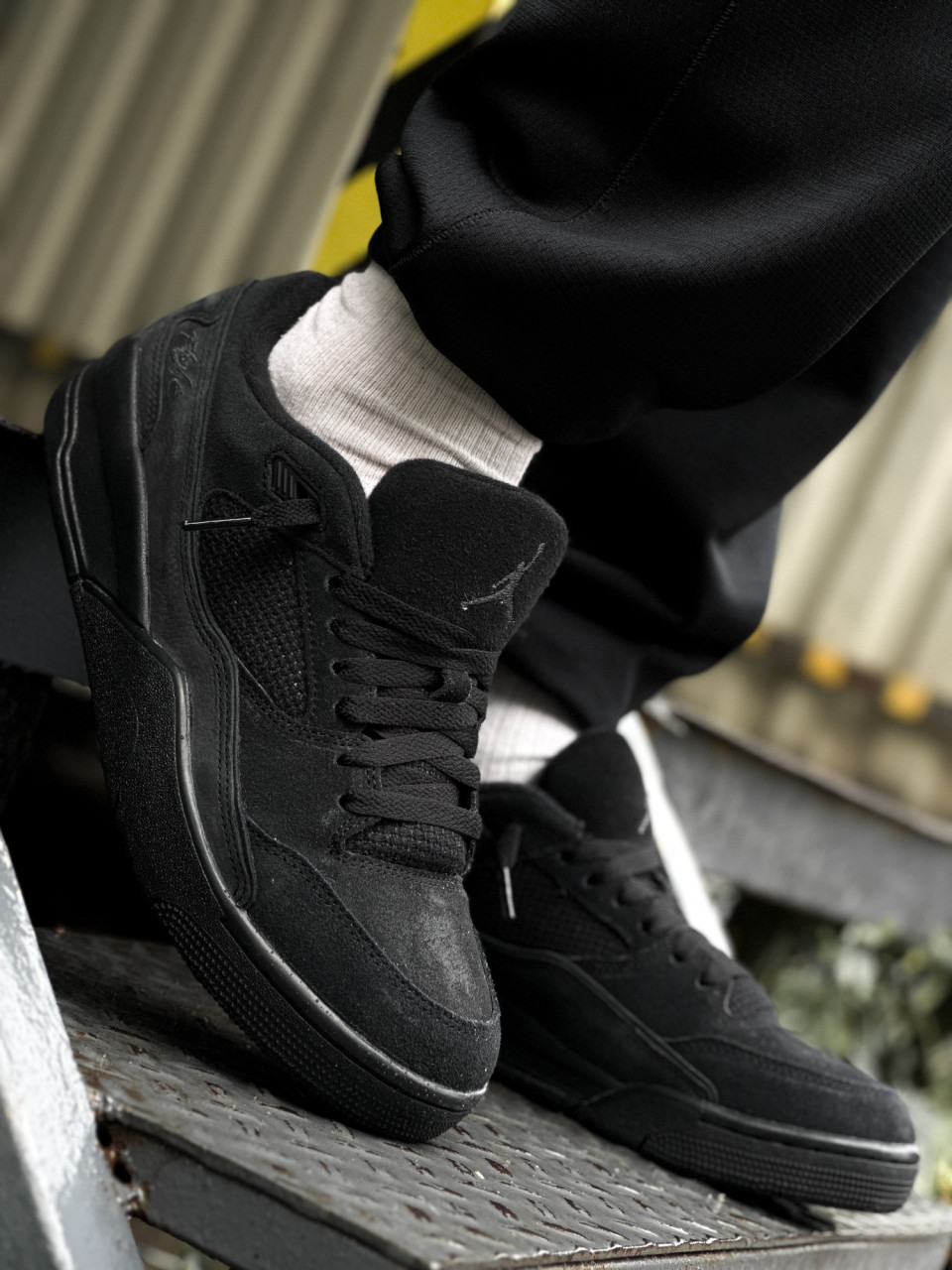 КРОСІВКИ JORDAN FLIGHT COURT
