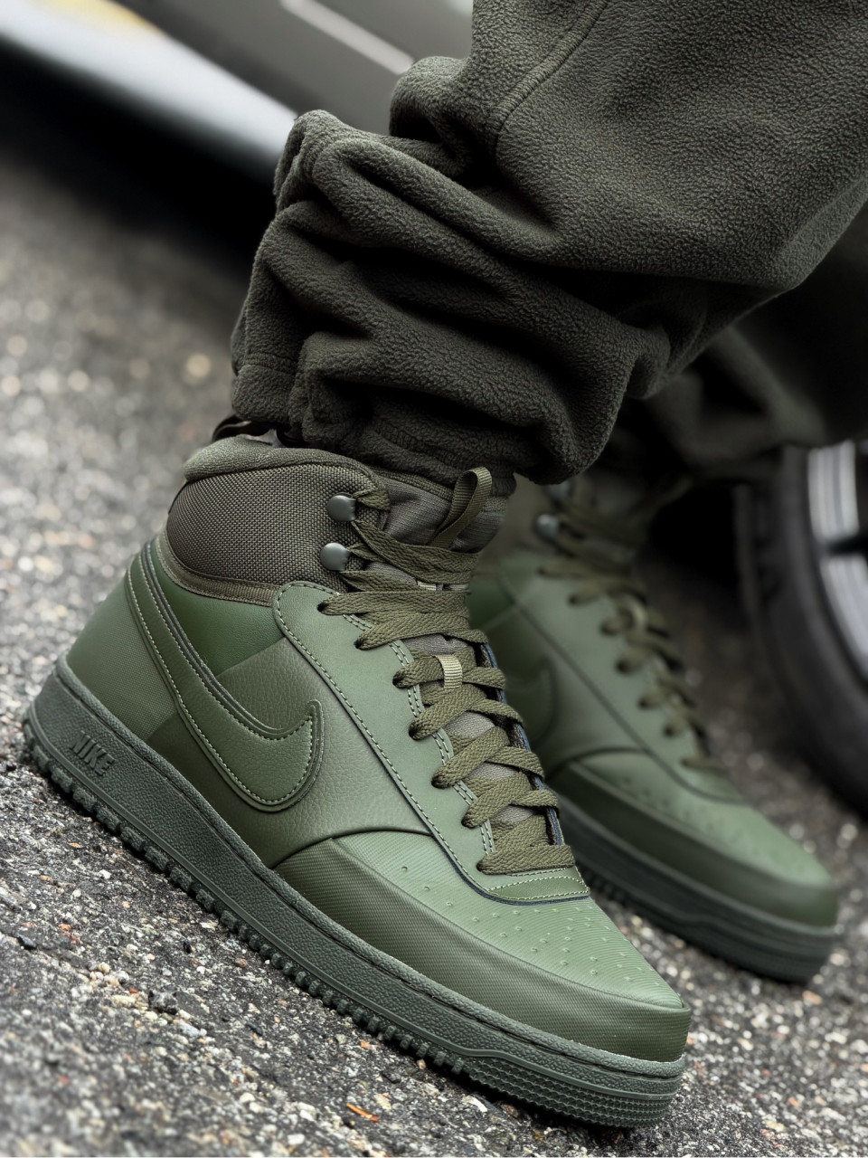 КРОСІВКИ NIKE COURT VISION MID WNTR